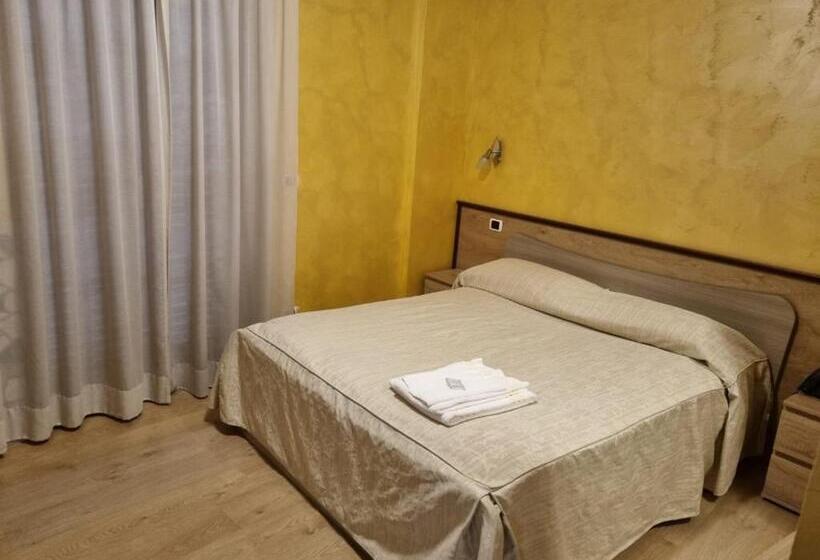 فندق Ristorante Da Valerio