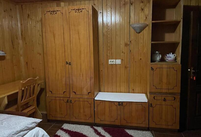 بنسيون Guest House Nad Tisou