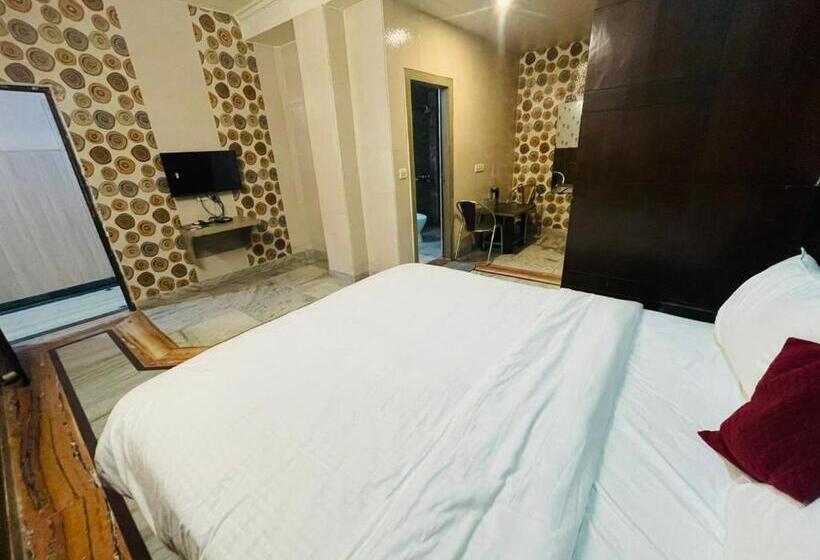 Alpine By The Golden Taj Group And Hotels