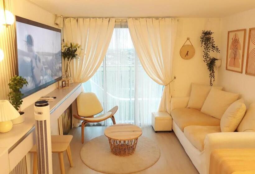 Azure North   Executive Suite