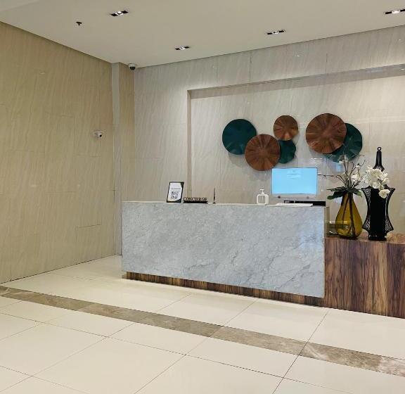 Casa Amari At 101 Newport   Near Naia Terminals