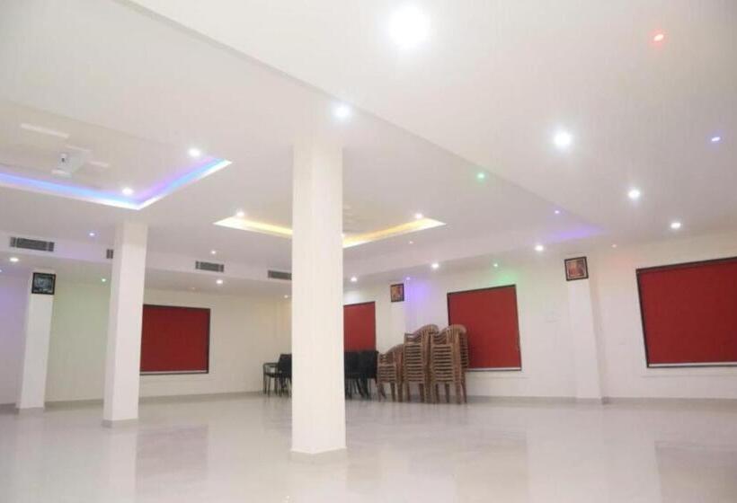 ホテル Devraj, Madhya Pradesh