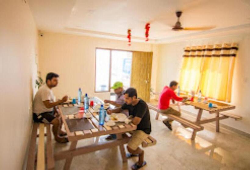 فندق Homey Suites   Vizag Beach Visakhapatnam