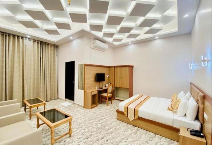فندق Imolesh Imphal