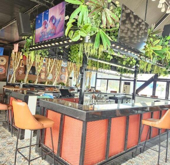 فندق Grand Opulence Morjim Bliss Beach Resort