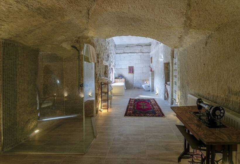 فندق My Cave Suites