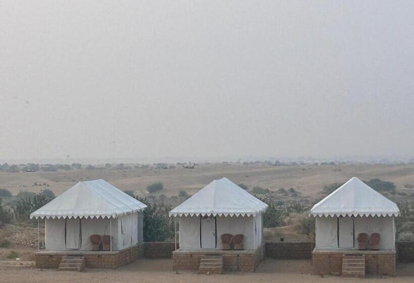 호텔 Royal Exotic Luxury Desert Camp