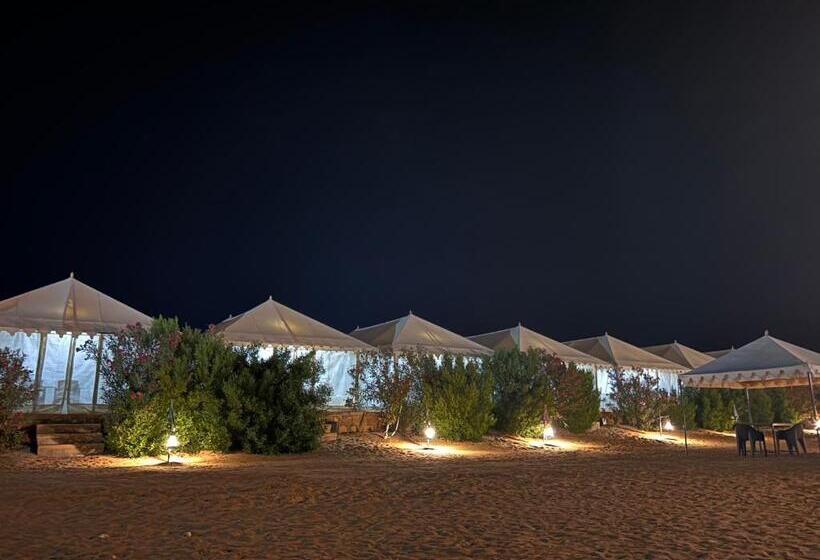 호텔 Royal Exotic Luxury Desert Camp
