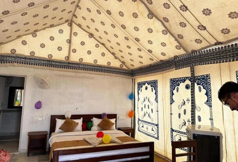 호텔 Royal Exotic Luxury Desert Camp