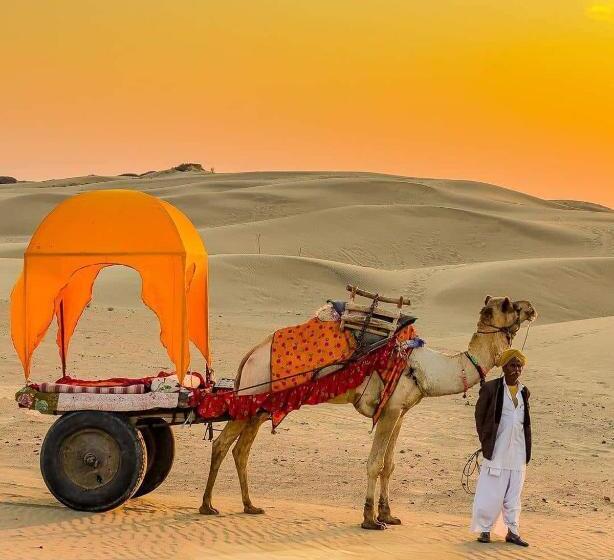 호텔 Royal Exotic Luxury Desert Camp