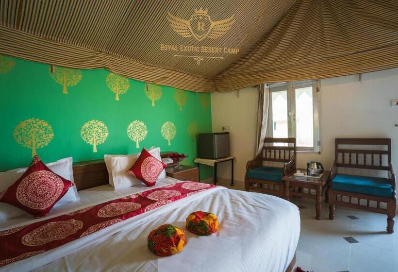 호텔 Royal Exotic Luxury Desert Camp