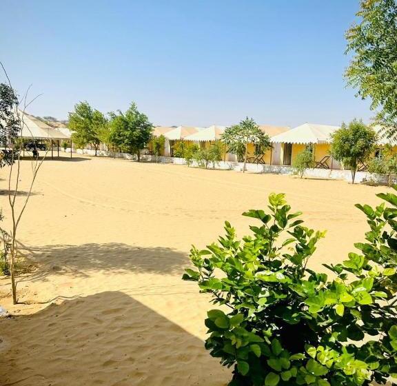 호텔 Royal Exotic Luxury Desert Camp