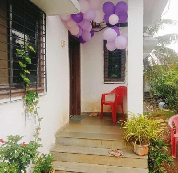 ホテル Tridev Coastal Villa Alibag