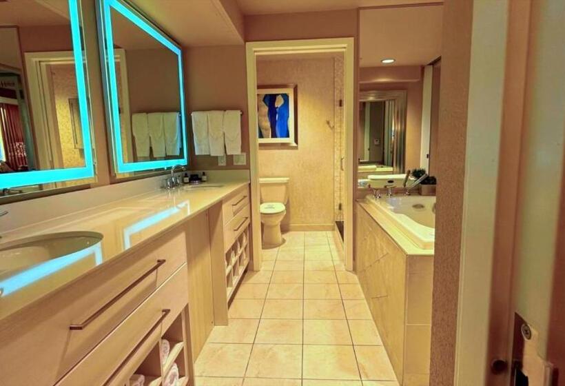 هتل Westgate Las Vegas Resort & Casino Located In The Heart Of Las Vegas Nevada 5minutes Walk To Las Veg