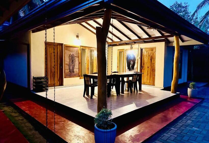 ホテル Wilpattu Blue Sapphire Lite   B&b