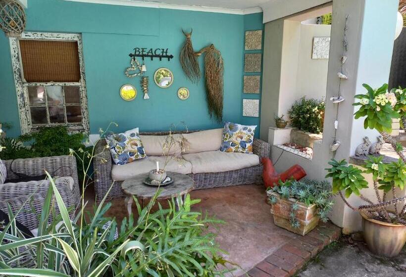 Пансион Royal Palm Suite, Villa Roc Guesthouse, Salt Rock Ballito, Solar Power