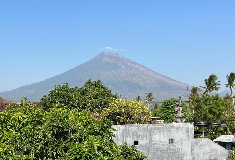 리조트 Melasti Mountain Villa, Amed Bali   Agung Room 3