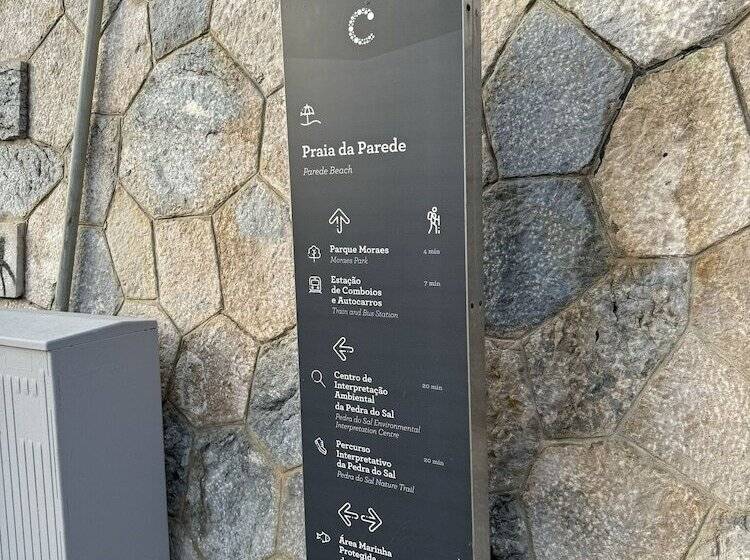 ユースホステル Surf & Sea Suites