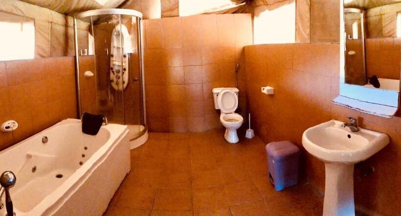 בית מלון כפרי Ndoto Serengeti Camp