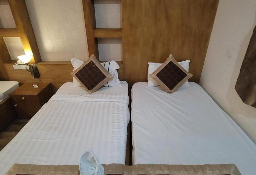 هتل Sunrise East 2