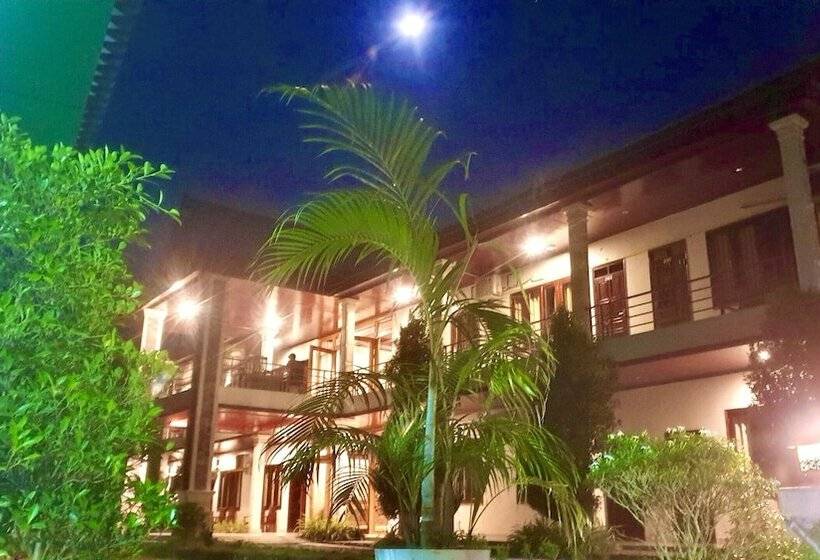 هتل Vang Vieng Garden Villa