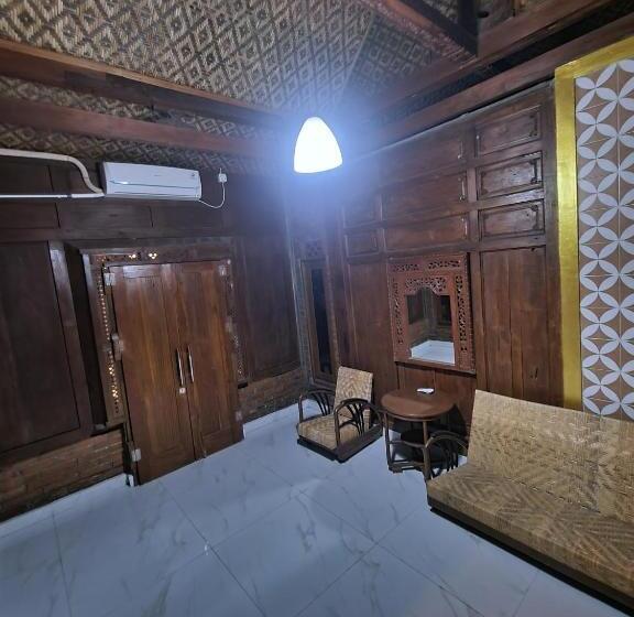 بنسيون Joglo Wismono Prambanan