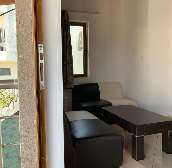 پانسیون Oxhaku Guest House