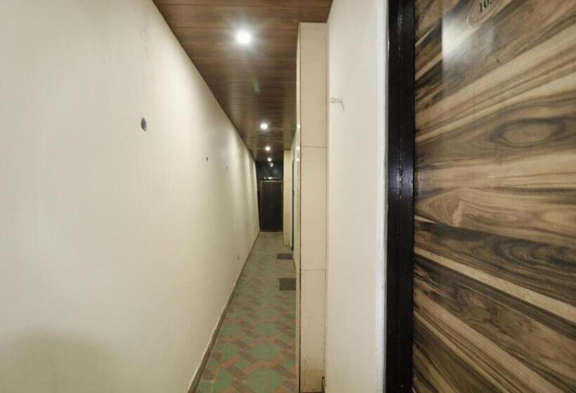 مبيت وإفطار Backwoods Suites Shimla