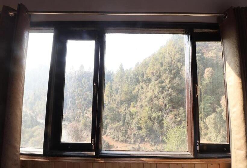 مبيت وإفطار Backwoods Suites Shimla