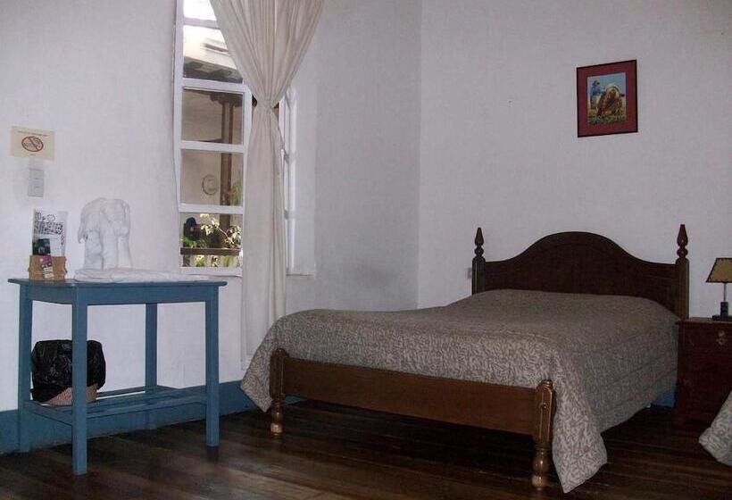 تختخواب و صبحانه Casa Macondo