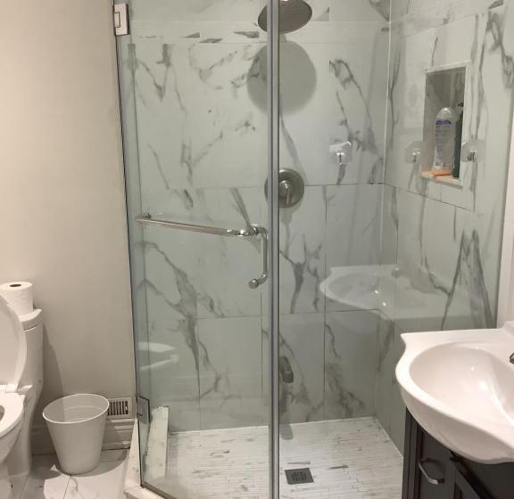 تختخواب و صبحانه Private House