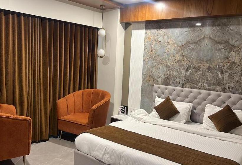 Collection O Hotel Shihori Krupa