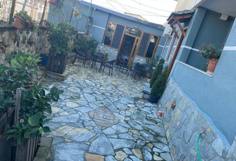 Hostel Xarba