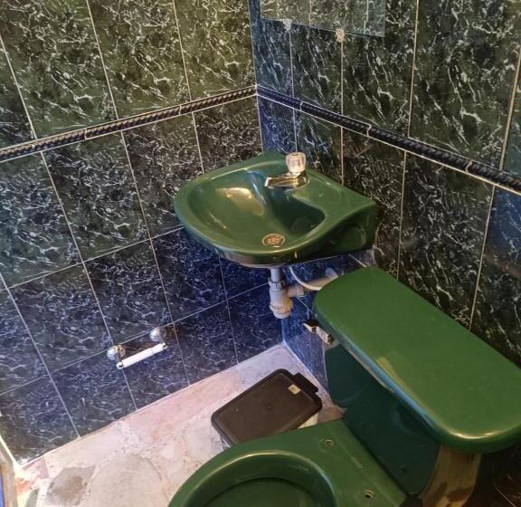 هتل کپسول Cambulos House