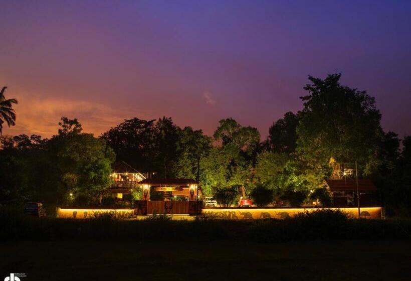 فندق Wayanad Kuruva Isles Jungle Resort