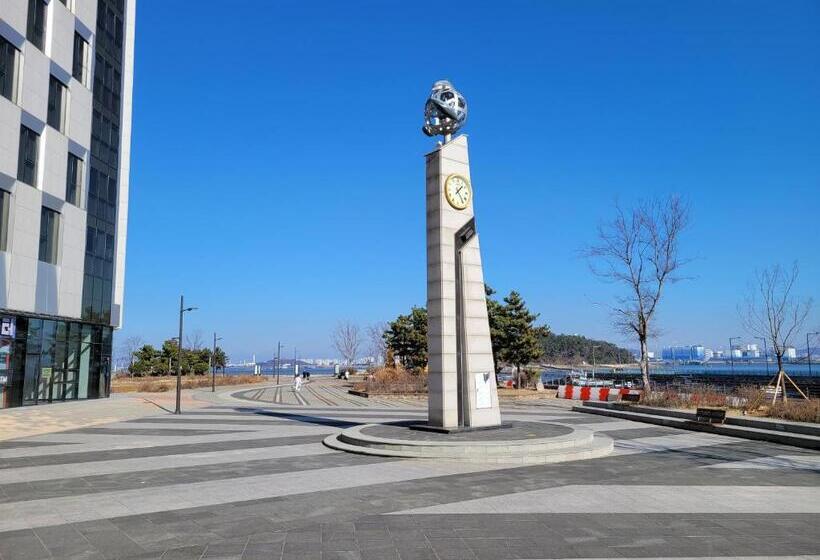 Hotel 『new』 영종의 낭만 여기처럼, 구읍뱃터 Romantic Ocean & Park View