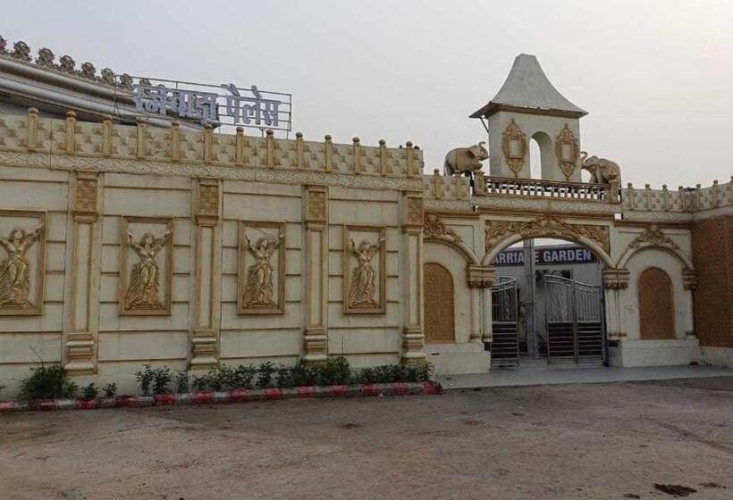 ホテル Rajwada Palace And Marriage Garden