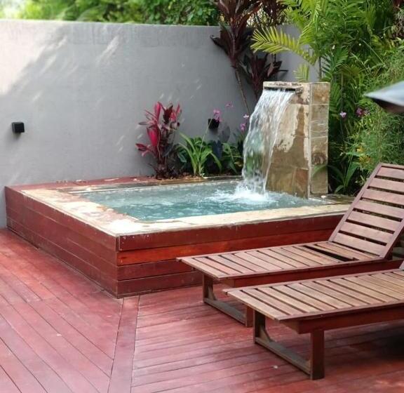 هتل Suites Lounge La Viga