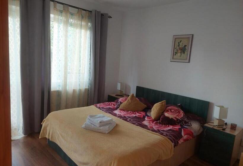 بنسيون Casa Tamara