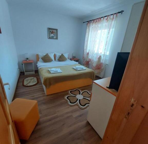 بنسيون Casa Tamara