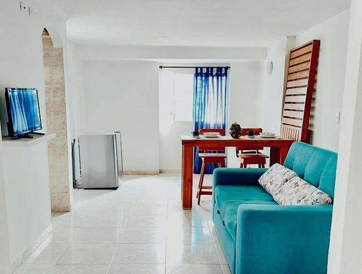 پانسیون De La Rosa Home