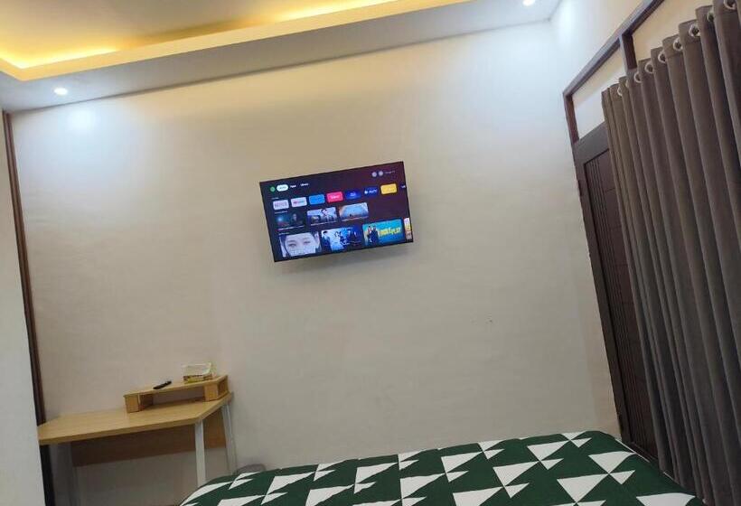 پانسیون Justin Guest House