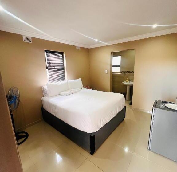 פנסיון Roadview Suites