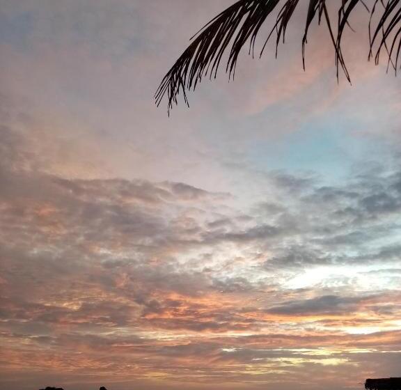 膳宿费 The Beach Gate Villa