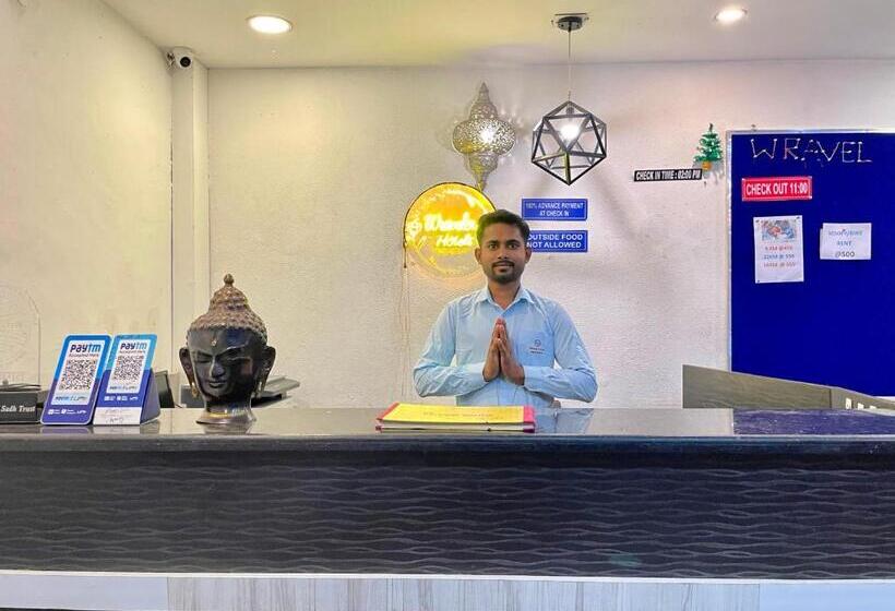 فندق صغير The Wraveler Tapovan Rooms And Dorms