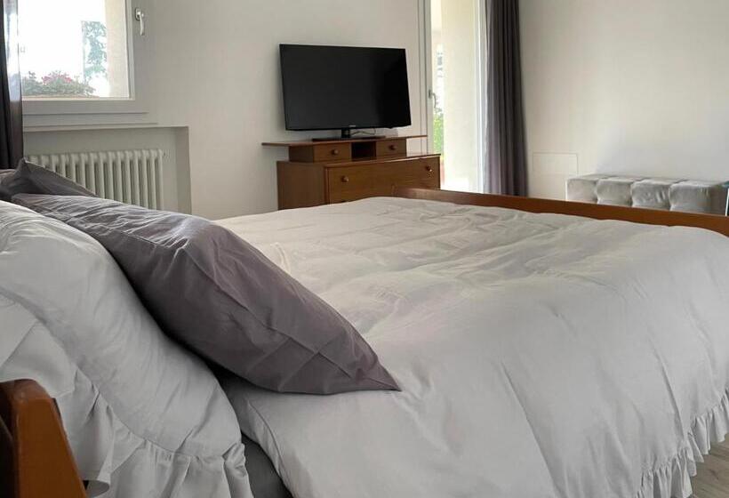 Bed and Breakfast Beb La Nociaia