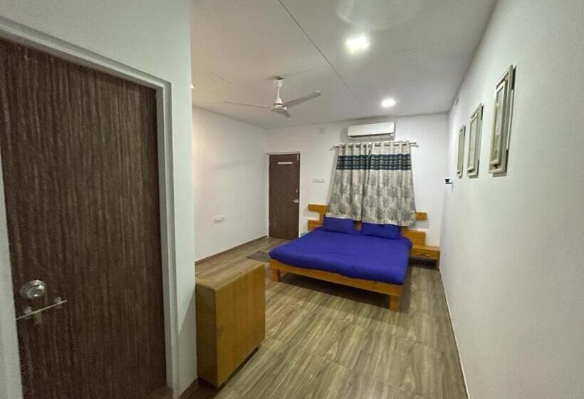 Отель Dhanlakshmi Orchard Resort