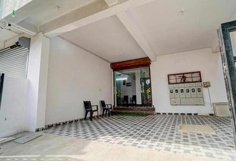 בית מלון כפרי Fabexpress Vinayak Residency