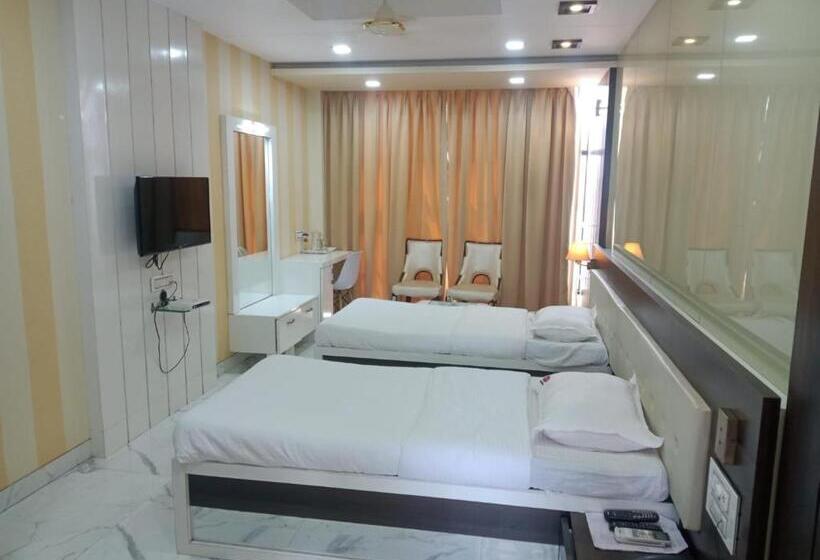 בית מלון כפרי Vits Select Grand Inn, Ratnagiri