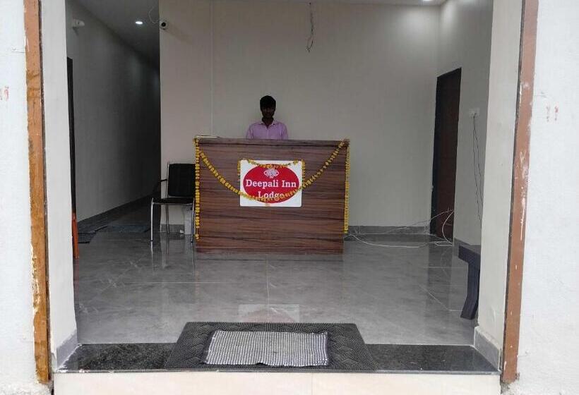 Oyo Hotel Deepali Inn